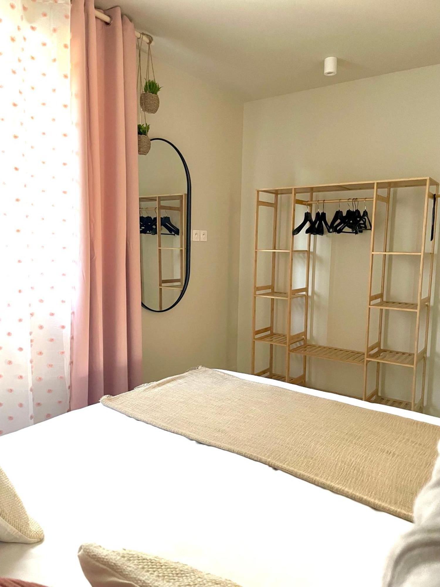Bas De Villa - 300M Plage De La Capte - 2 Hebergements Disponibles Ιέρ Εξωτερικό φωτογραφία